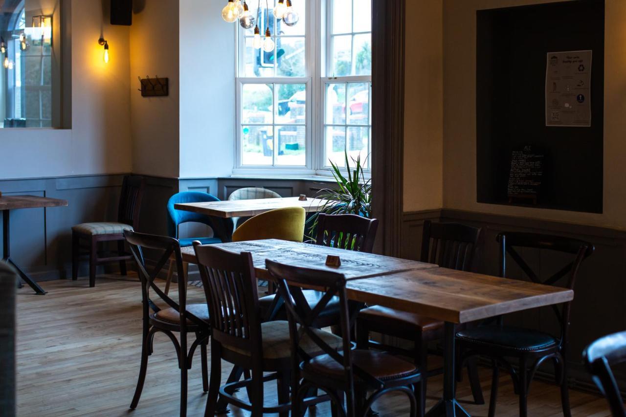 Coach House Inn Дорчестер Экстерьер фото